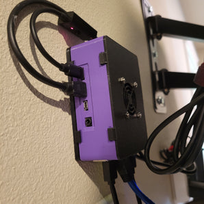 Raspberry Pi 4 Nástěnný kryt s m.2 SSD slotem
