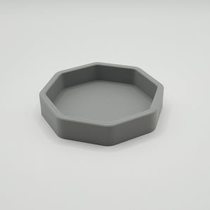 Minimalistický oktagonální tácek na klíče pro praktické ukládání