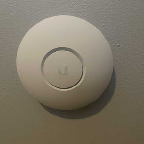 Přístupový bod Ubiquiti Unifi AC Lite Nástěnná deska s Keystone
