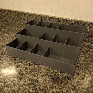 Koupelnový organizér se symetrickým a asymetrickým designem