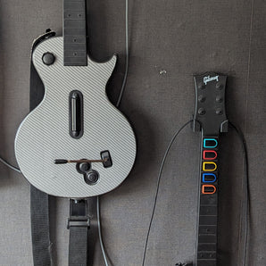Nástěnný držák Guitar Hero pro Wii Les Paul a podobné modely