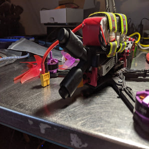 Držák antény pro DJI FPV