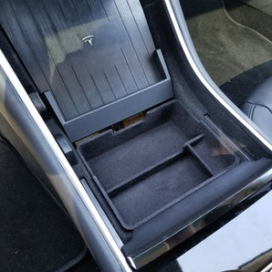 Vložka do středové konzole pro Tesla Model 3