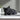 Roztomilá spící kočka v low-poly designu