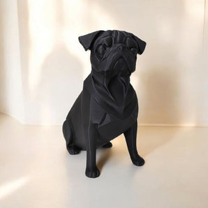 Minimalistická černá socha mopsa