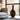 Moderní minimalistická váza s šikmým hrdlem