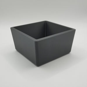 Čtvercový minimalistický květináč pro sukulenty