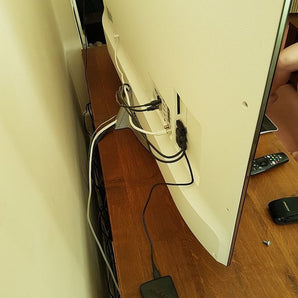 Držák pevného disku pro TV s VESA držákem