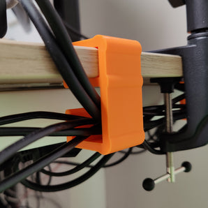 Správa kabelů pro psací stůl IKEA BEKANT