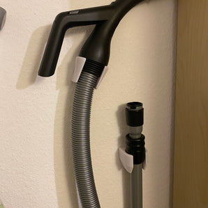 Nástěnný držák pro rukojeť vysavače Bosch Series 8 a kovovou trubku