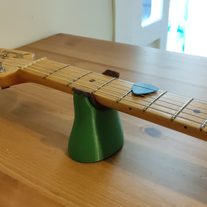 Ergonomická opěrka krku pro elektrickou kytaru (optimalizovaná pro Strat)
