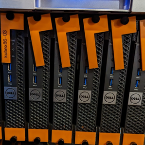 Montážní řešení serverového racku Dell SFF 19"