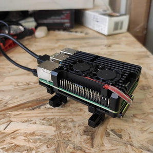 Držák DIN lišty pro Raspberry Pi 4 s pouzdrem Armor