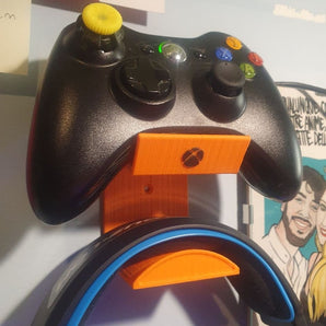 Nástěnný držák pro ovladač Xbox a headset