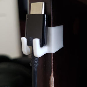 Držák kabelu na psací stůl pro nabíječku Samsung USB-C – klipový design pro nohy stolu o průměru 15,2 mm